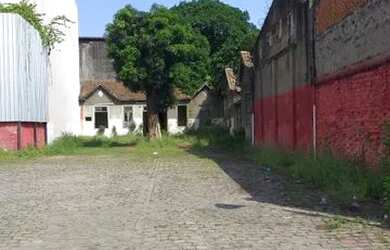 Imagem 3: Galpão/Depósito/Armazém para venda possui 1800 metros quadrados