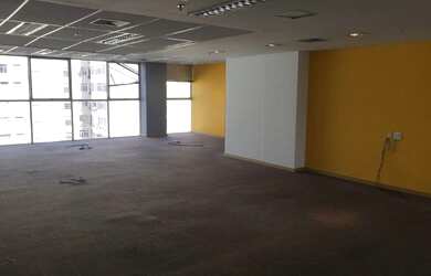Imagem 13: Excepcional Andar Corporativo de 300m2 com Vista e 6 Vagas