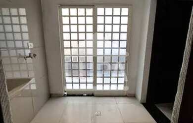 Imagem: A casa possui 4 Dormitórios, 3 Banheiros, 3 Vagas na garagem