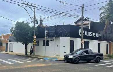 Imagem: A casa possui 1 Dormitório, 3 Banheiros, 239m² de Área e