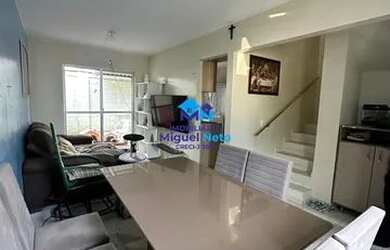 Imagem: A casa possui 3 Dormitórios, 2 Banheiros, 1 Vaga na garagem