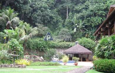 Imagem: A casa em condomínio possui 4 Dormitórios, 3 Banheiros, 3