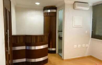 Imagem: O depósito possui 1 Vaga na garagem e 33m² de Área e está