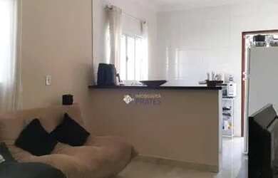 Imagem: A casa possui 2 Dormitórios, 1 Banheiro, 2 Vagas na garagem