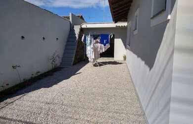 Imagem 4: Casa em Tijucas. Churrasqueira, Varanda, 153m² de Áreae2 Vagas na garagem