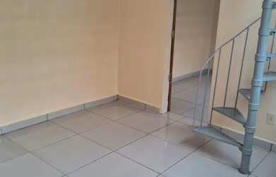 Imagem: A casa possui 1 Dormitório, 1 Banheiro e está localizado