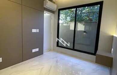 Imagem 8: Casa com 3 dormitórios à venda por R$ 2.300.000 - Portal do Sol Green...