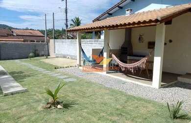 Imagem: A casa possui 1 Dormitório, 2 Banheiros, 2 Vagas na garagem