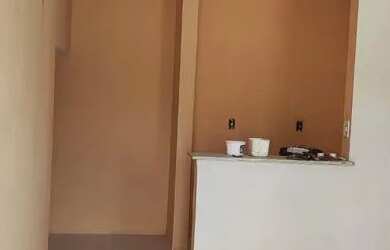 Imagem: O apartamento possui 2 Dormitórios e 1 Banheiro e está localizado