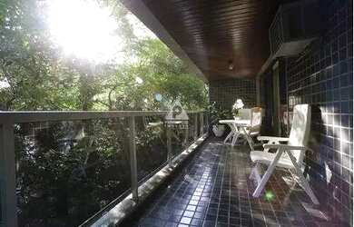 Imagem: O apartamento possui 4 Dormitórios, 5 Banheiros, 3 Vagas na