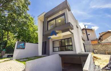 Imagem: A casa em condomínio possui 3 Dormitórios, 4 Banheiros, 2