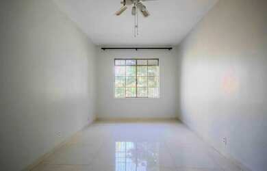 Imagem: O apartamentoe possui 3 Dormitórios, 2 Banheiros, 117-0m²