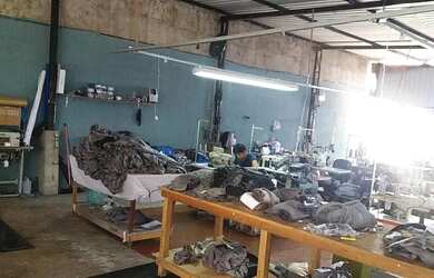 Imagem: O depósito possui 5 Vagas na garagem e 450m² de Área e está