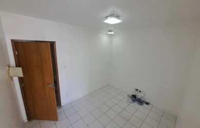 Imagem 2: Sala comercial, dividida em dois ambientes ampla, Ed. Raimundo Magalhães, comércio