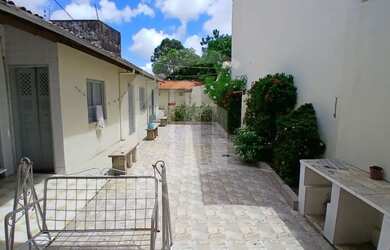 Imagem 15: Casa à Venda no Bairro Santo Antônio Espaço para Toda a Família