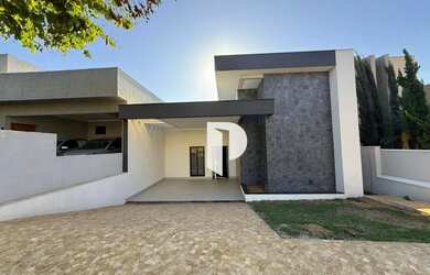 Imagem: A casa em condomínio possui 3 Dormitórios, 5 Banheiros, 4