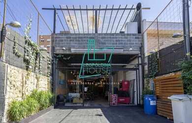 Imagem: O depósito possui 295m² de Área e está localizado em Vila