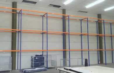 Imagem: O depósito possui 16m² de Área e está localizado em Zantão