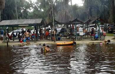 Imagem 6: Vendo balneário situado no km 16 da BR 174 com 275m de frente por 150...