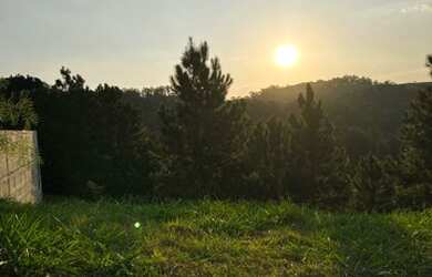 Imagem: O terreno possui 385m² de Área e está localizado em Colinas