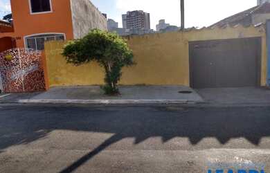 Imagem: O terreno possui 300m² de Área e está localizado em Vila