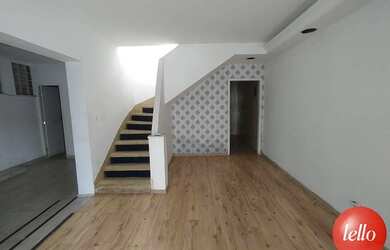 Imagem: O depósito possui 1 Vaga na garagem, 100m² de Área e está