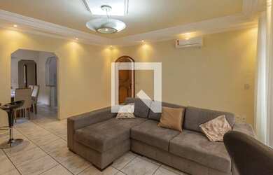 Imagem 6: Casa para Aluguel - Jardim Samambaia, 3 Quartos, 250 m2