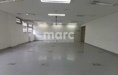 Imagem: O depósito possui 95m² de Área e está localizado em Cerqueira