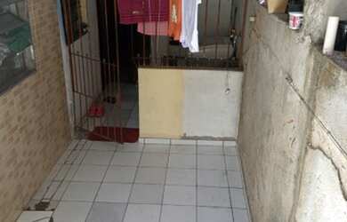 Imagem: A casa possui 3 Dormitórios, 2 Banheiros e está localizado