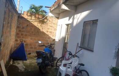 Imagem 1: Vendo. Piscina, Área de serviço, 4 Vagas na garageme3 Dormitórios