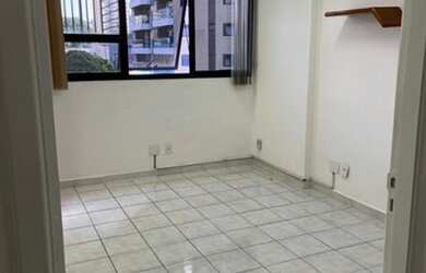 Imagem: O depósito possui 1 Vaga na garagem e 35m² de Área e está