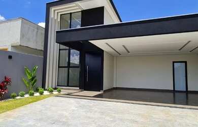 Imagem: A casa em condomínio possui 4 Dormitórios, 5 Banheiros, 4