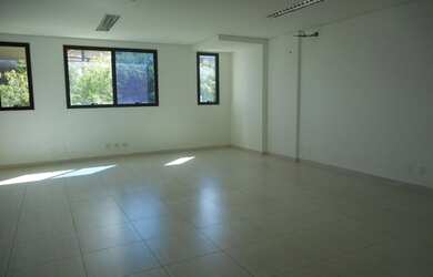 Imagem: O depósito possui 1 Vaga na garagem, 66m² de Área, Imóvel