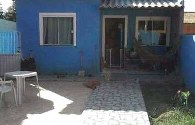 Imagem: A casa possui 2 Dormitórios, 1 Banheiro, 3 Vagas na garagem