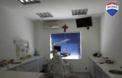 Imagem: A casa possui 2 Dormitórios, 3 Banheiros, 2 Vagas na garagem