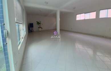 Imagem: O depósito possui 3.271m² de Área e está localizado em