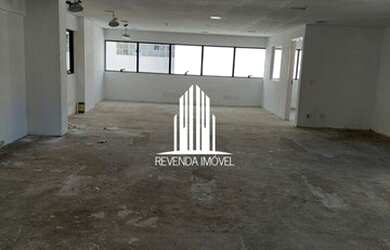 Imagem: O depósito possui 5 Vagas na garagem, 280m² de Área e está