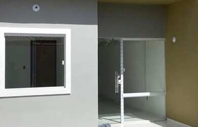 Imagem: A casa possui 2 Dormitórios, 1 Banheiro e está localizado