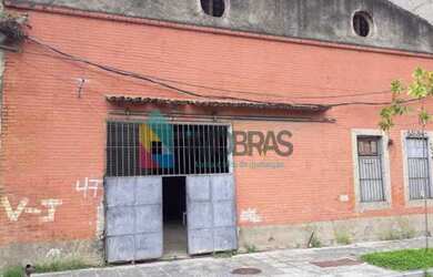 Imagem: O depósito possui 300m² de Área e está localizado em Santo