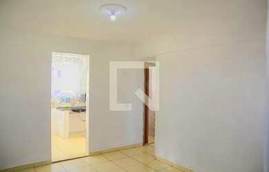 Imagem: O apartamento possui 2 Dormitórios, 1 Banheiro, 2 Vagas na