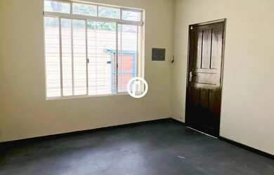 Imagem: A casa possui 2 Dormitórios, 2 Banheiros, 1 Vaga na garagem