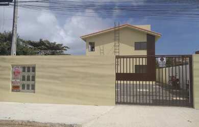 Imagem: A casa em condomínio possui 3 Dormitórios, 1 Banheiro, 1 Vaga