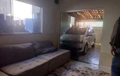 Imagem: Excelente oportunidade!! Vendo ótima casa na quadra 2 do roriz