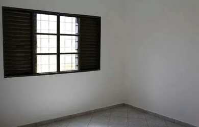 Imagem: A casa possui 2 Dormitórios e está localizado em Rio Pequeno