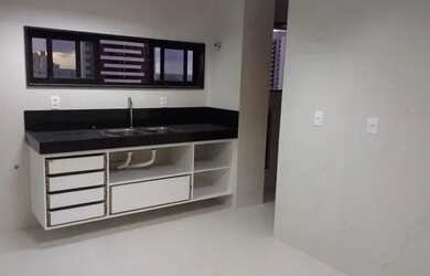 Imagem: O apartamento possui 3 Dormitórios, 2 Banheiros, 2 Vagas na