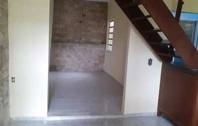 Imagem: A casa possui 2 Dormitórios, 2 Banheiros e 120m² de Área