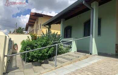 Imagem: A casa em condomínio possui 3 Dormitórios, 2 Banheiros, 2