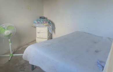 Imagem: A casa possui 2 Dormitórios, 1 Banheiro, 12m² de Área e