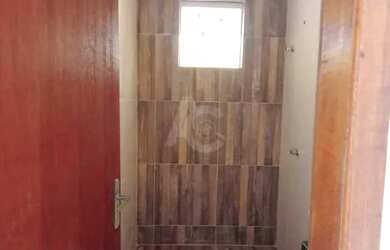 Imagem 13: Maravilhosa casa vazia, única no terreno, frente de rua em excelente...