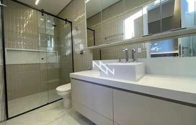 Imagem 11: Casa com 3 dormitórios à venda por R$ 2.300.000 - Portal do Sol Green...